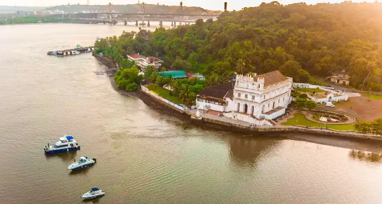 Adventure Boat Trip Goa Adventure Boat Trip Goa